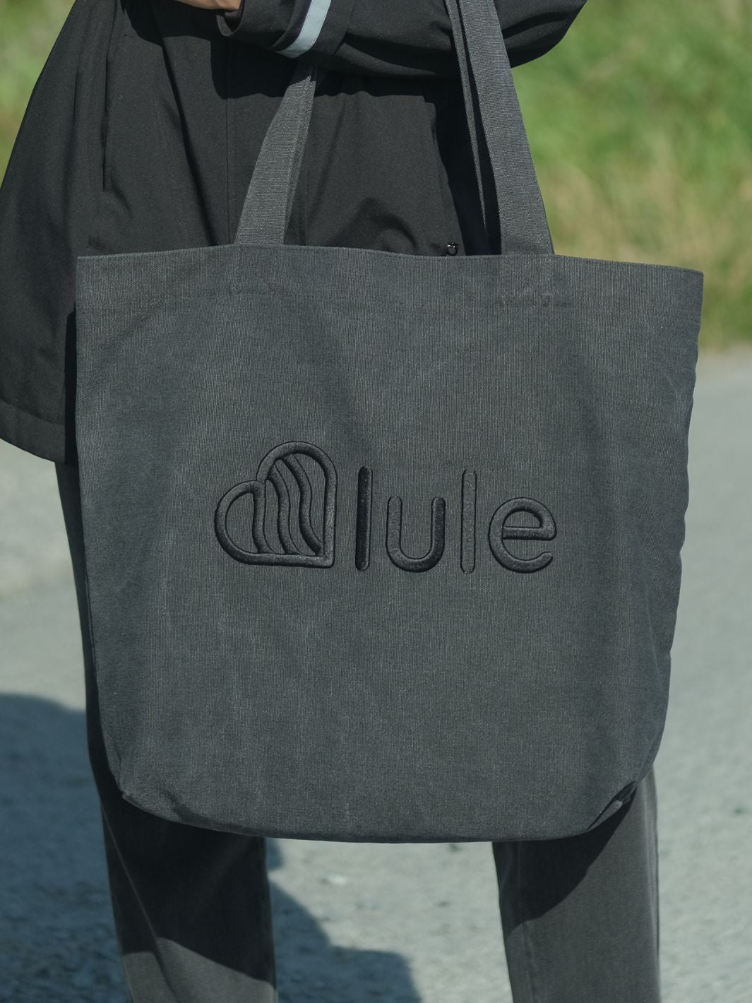 Lule Canvas Shopper Washed Black