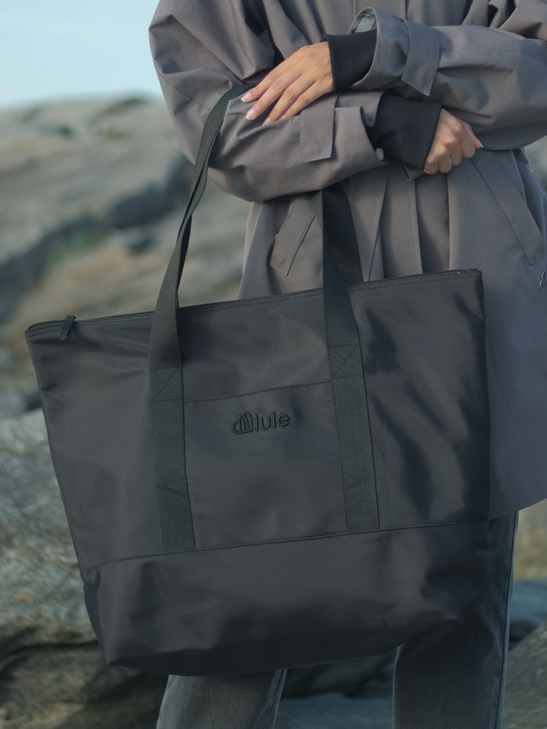 Lule Waterproof Zipped Shopper