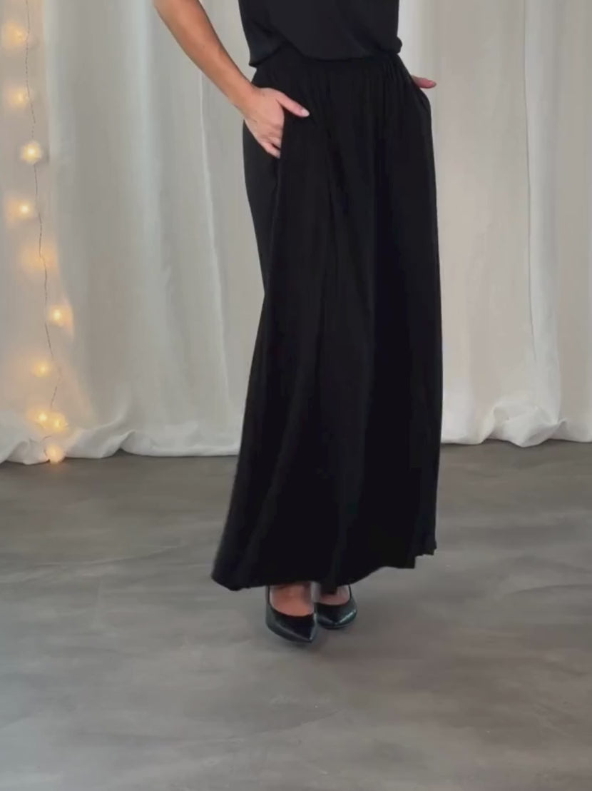 Flowy MAXI skirt Black